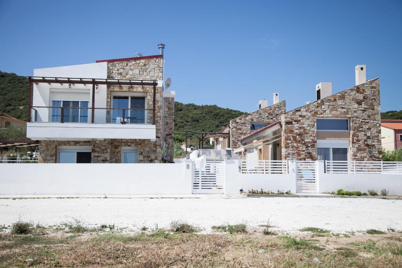 Petritis Villas Nea Iraklitsa エクステリア 写真