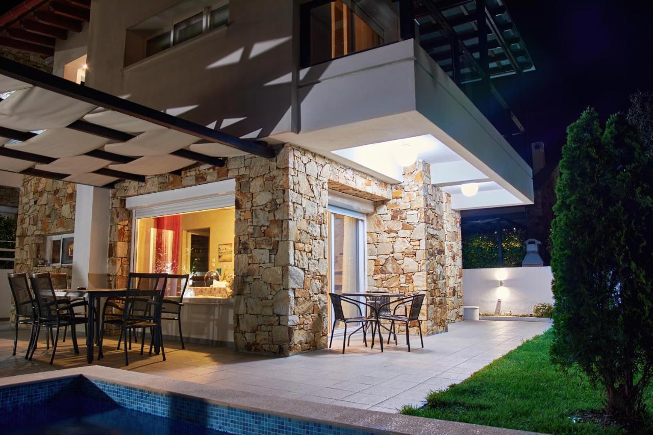 Petritis Villas Nea Iraklitsa エクステリア 写真