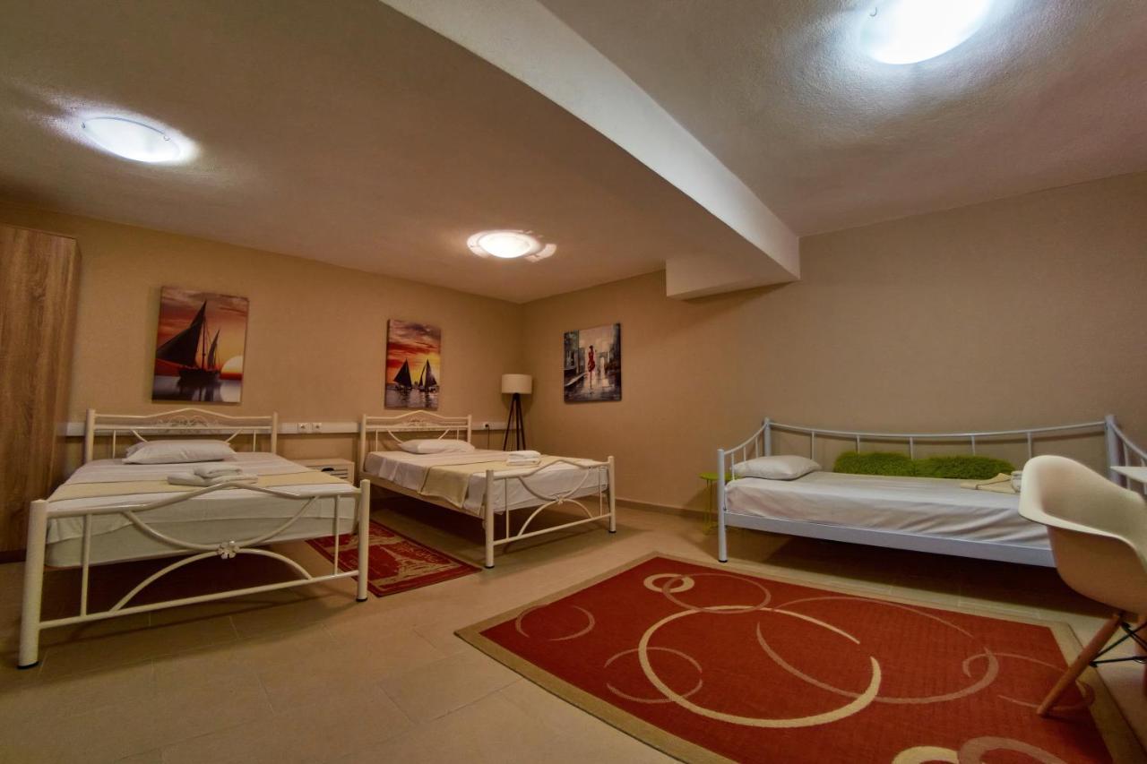Petritis Villas Nea Iraklitsa エクステリア 写真