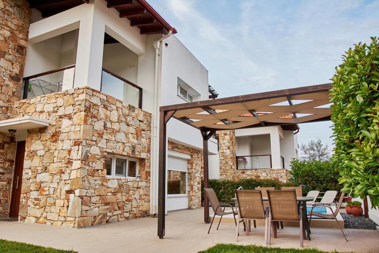 Petritis Villas Nea Iraklitsa エクステリア 写真