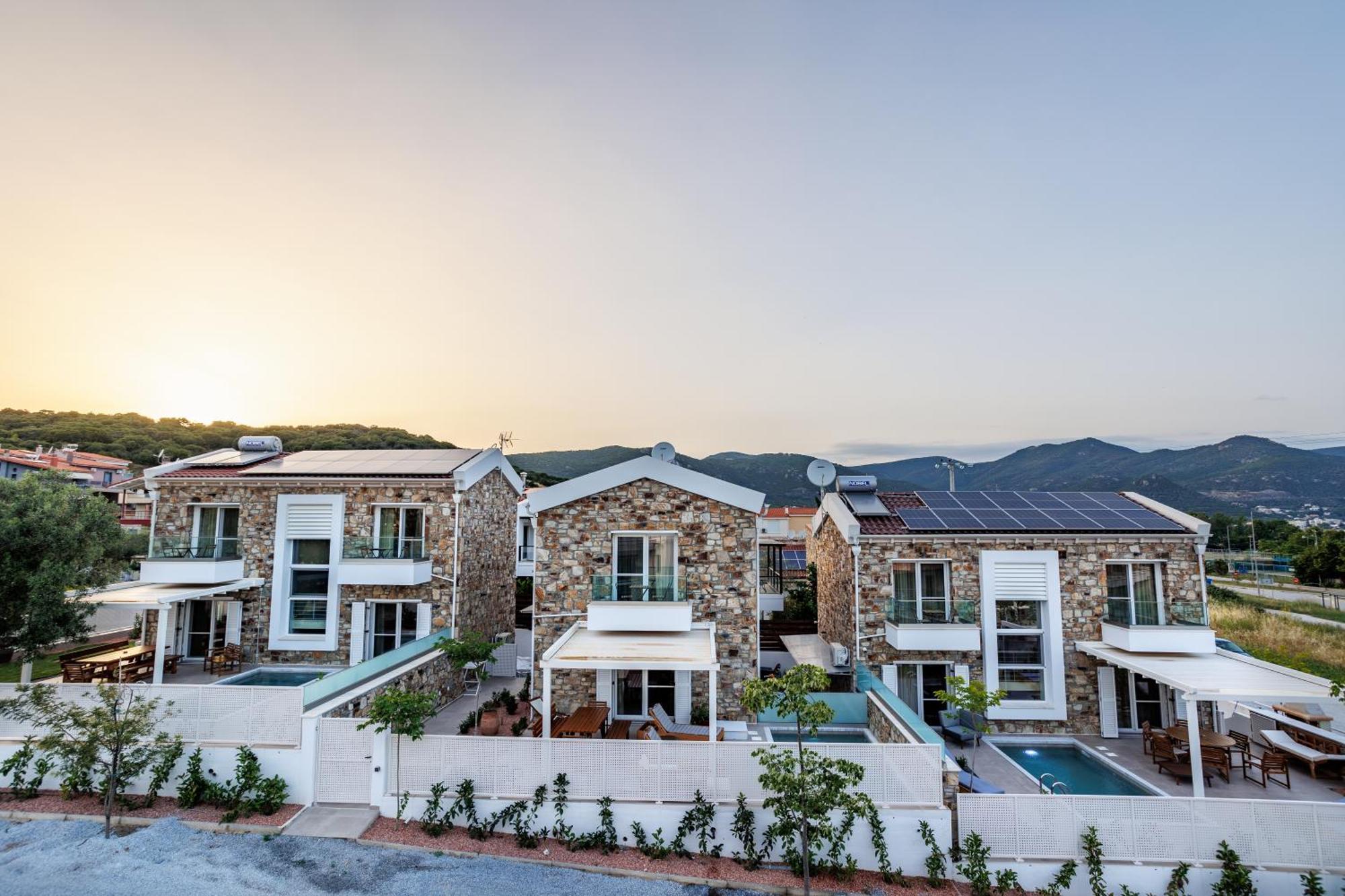 Petritis Villas Nea Iraklitsa エクステリア 写真