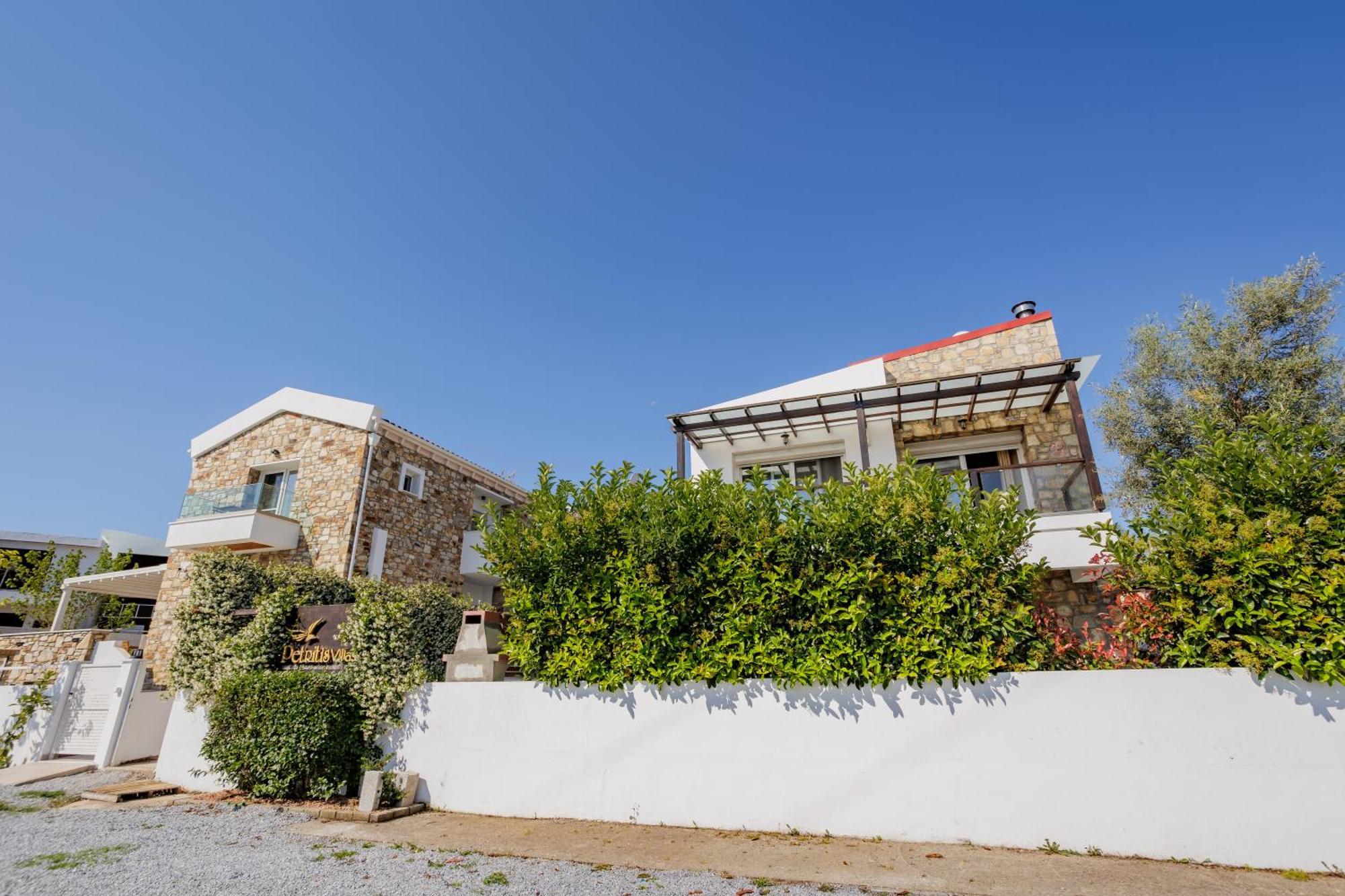 Petritis Villas Nea Iraklitsa エクステリア 写真