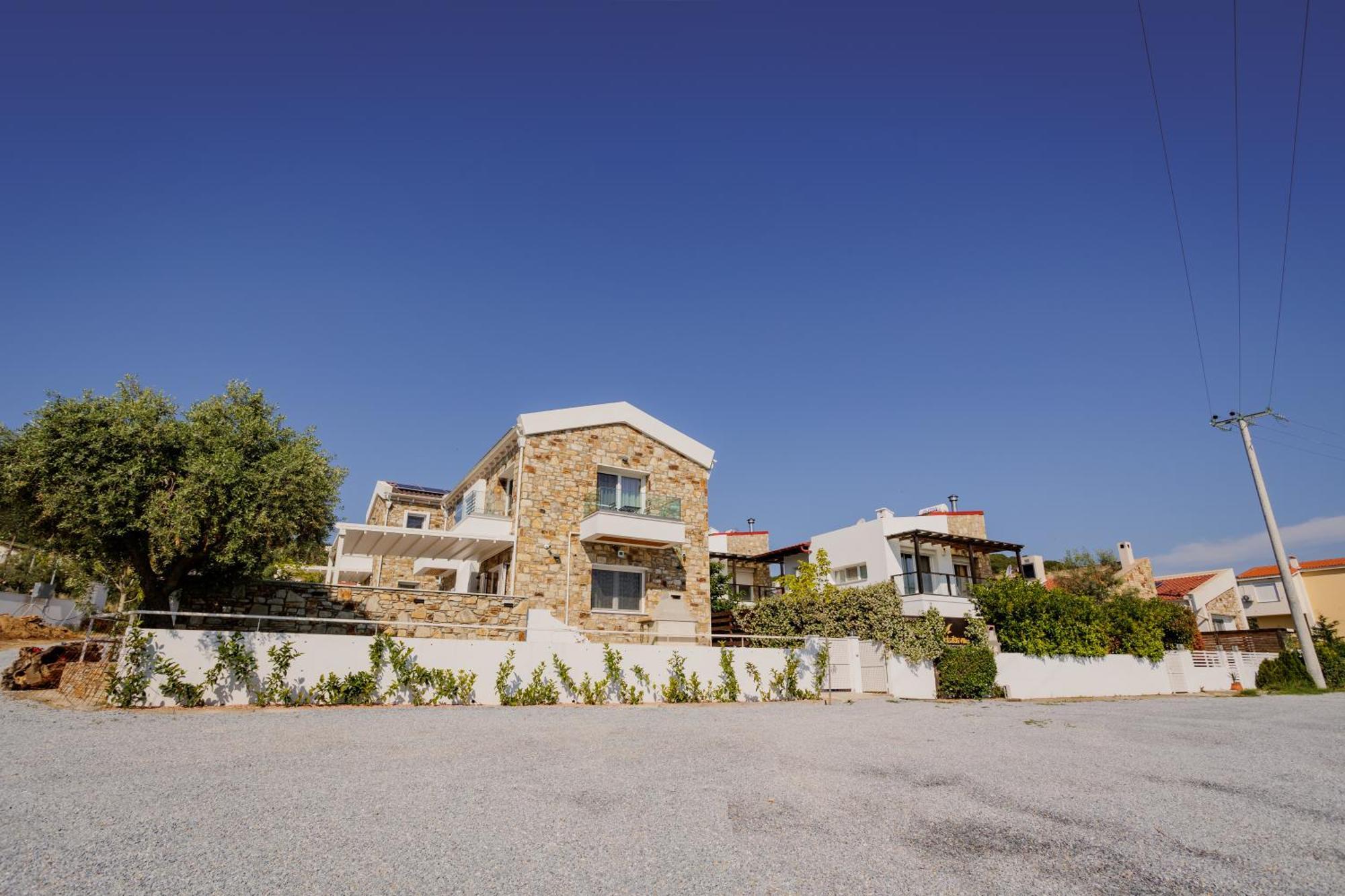 Petritis Villas Nea Iraklitsa エクステリア 写真