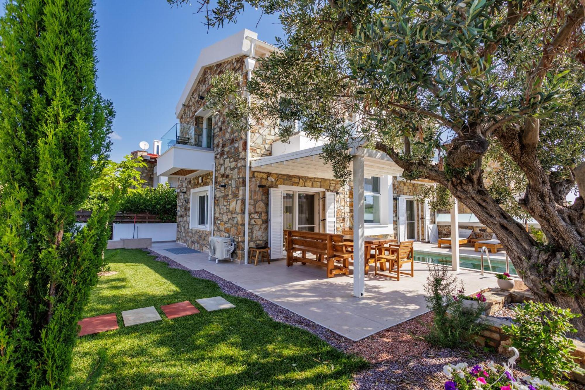 Petritis Villas Nea Iraklitsa エクステリア 写真